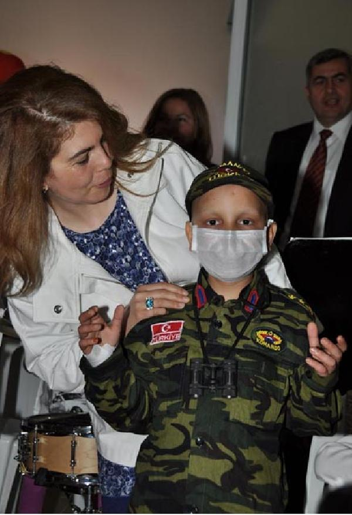Lösemili Çocuklara 23 Nisan Sürprizi