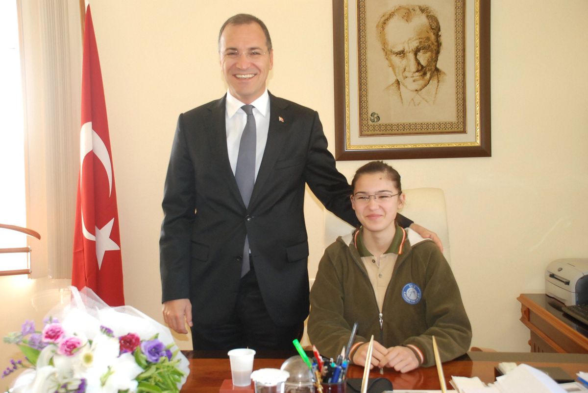 Minik Sevde Didim\'in Sorunlarına El Attı