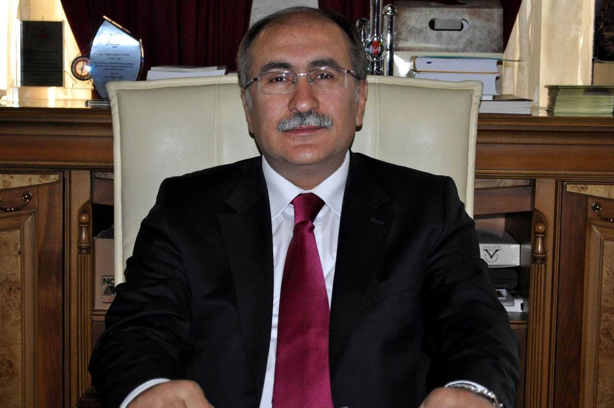 Nevşehir Valisi Savaş'tan 23 Nisan Ulusal Egemenlik ve Çocuk Bayramı Mesajı