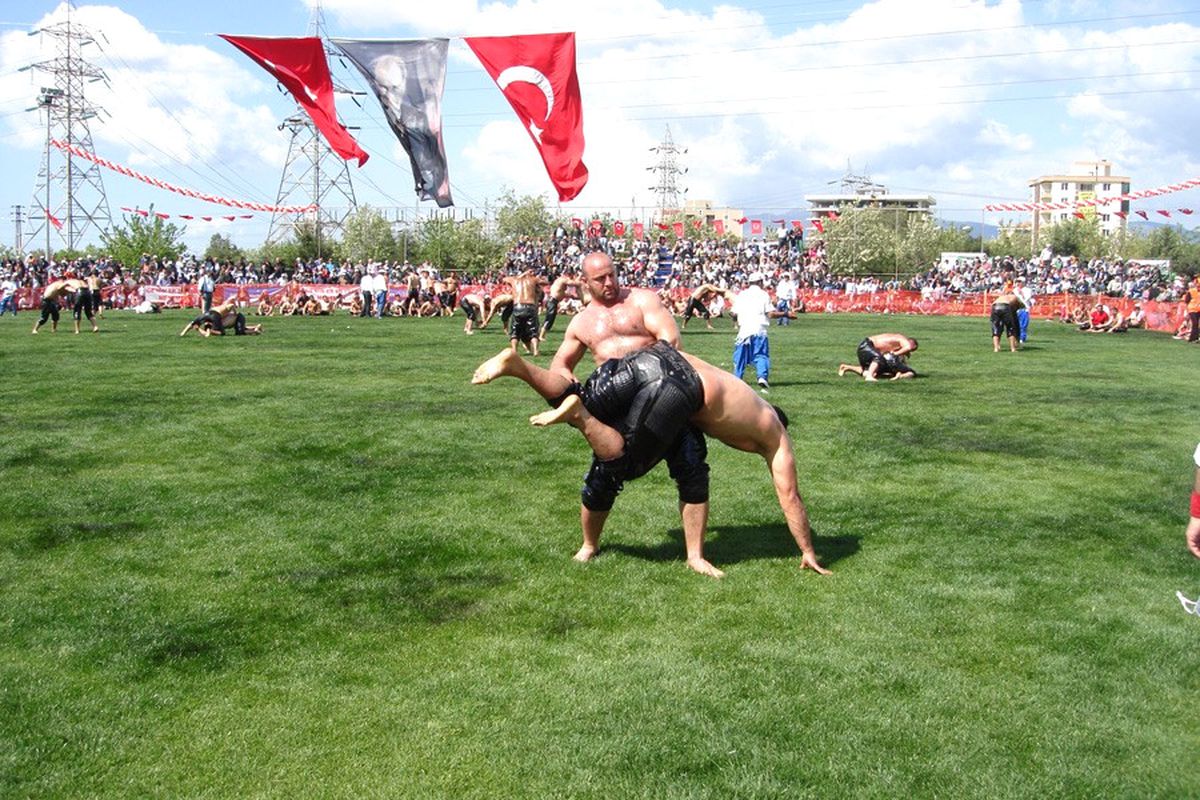 Pehlivanlar, Ulukent\'te Er Meydanına Çıktı