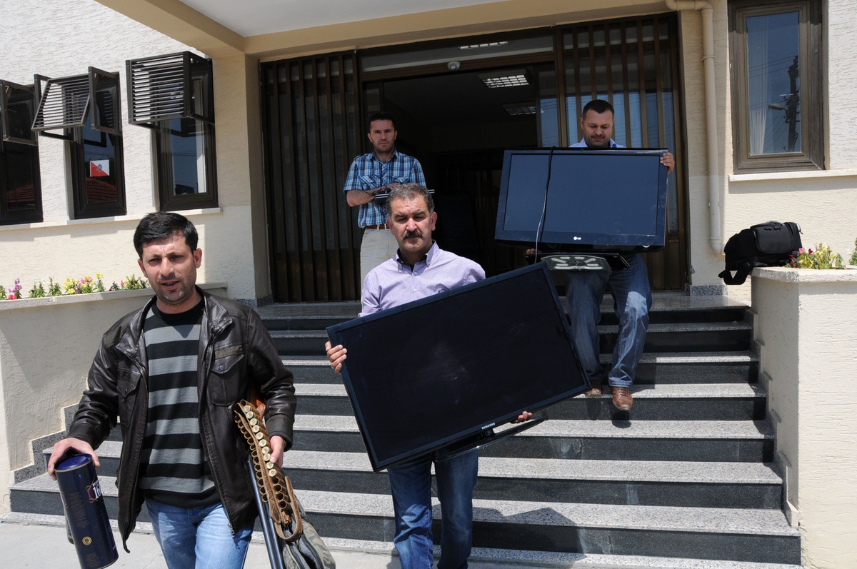Tarsus ve Pozantı Polisi Hırsızlık Çetesini Çökertti
