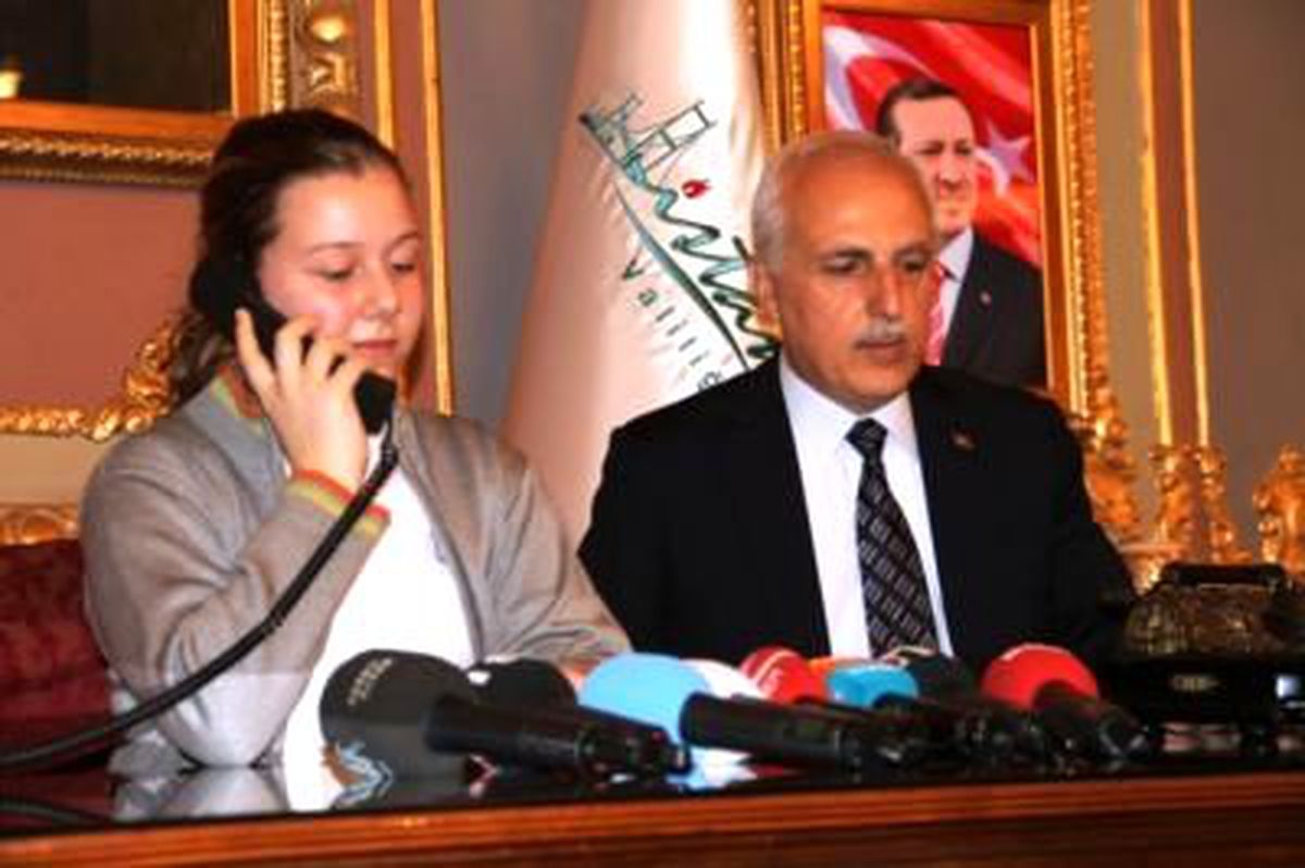 Vali Mutlu Koltuğunu Ela Bozyiğit\'e Devretti