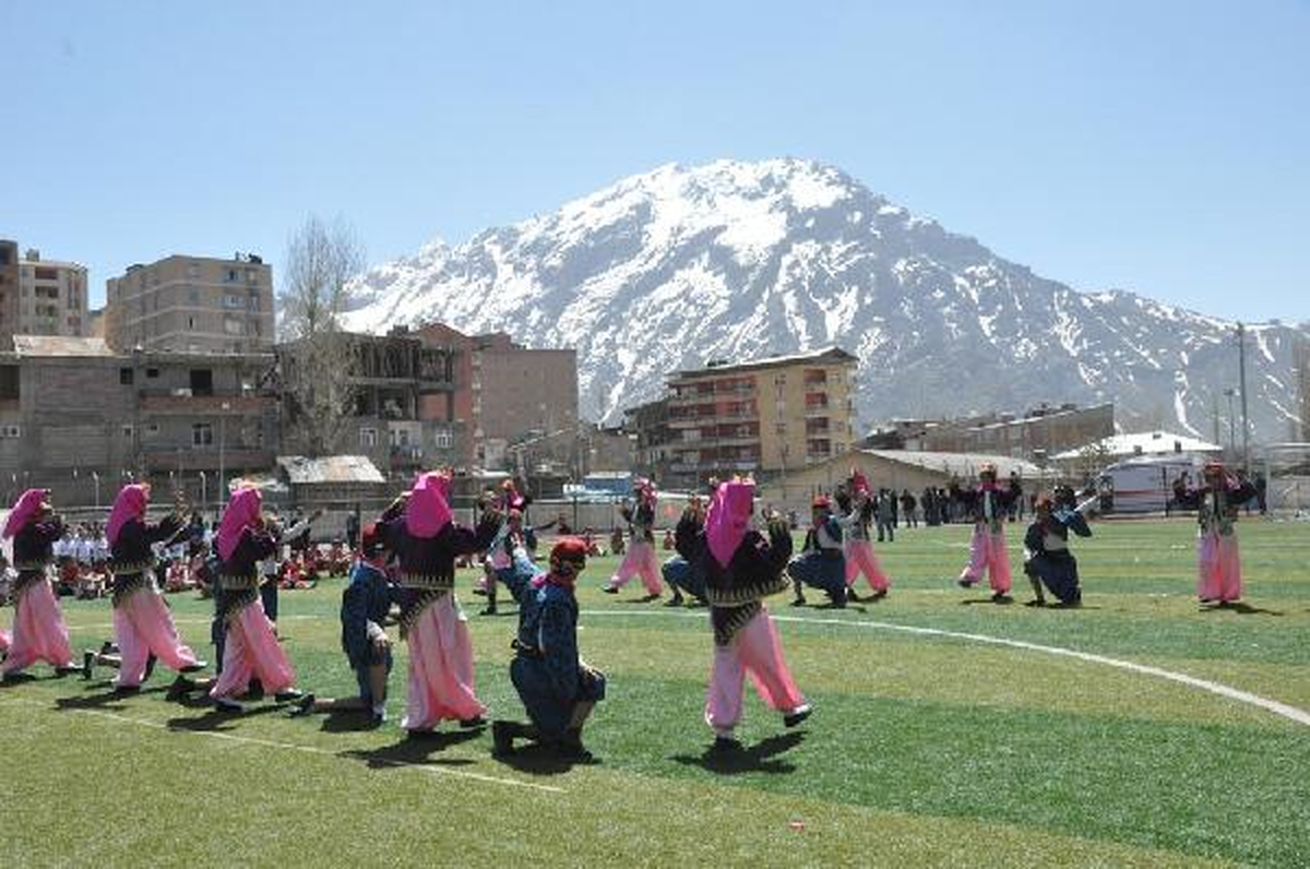 Van, Hakkari ve Bitlis\'te 23 Nisan