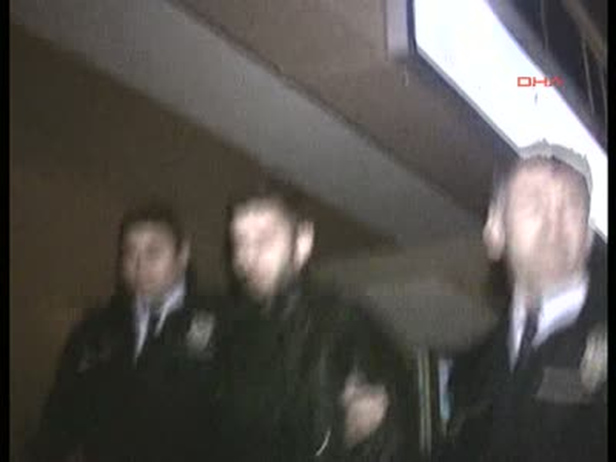 Yine Sağlık Görevlilerine Saldırdı