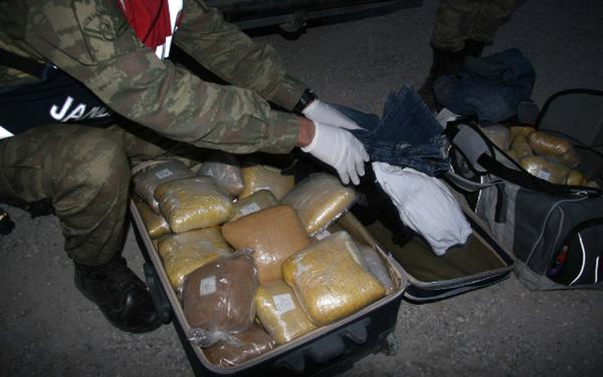 Yolcu Otobüsünde 53 Kilo Esrar Ele Geçirildi