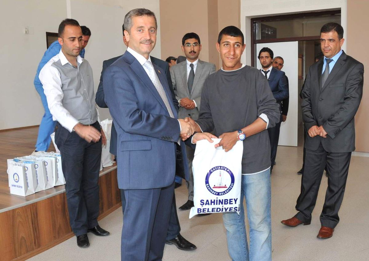 Başkan Tahmazoğlu Sevgi Evleri Erkek Yurdunu Ziyaret Etti