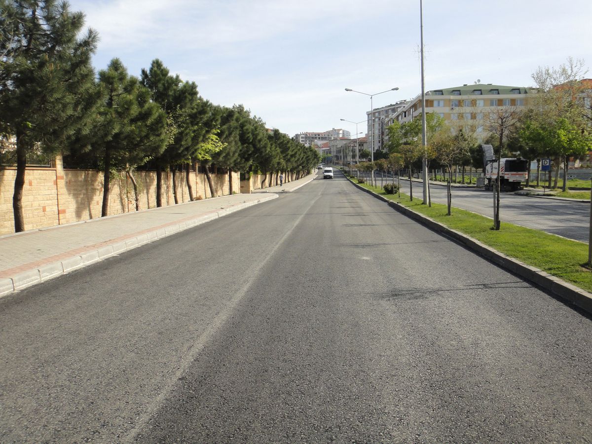 Beylikdüzü\'nde Asfalt Seferberliği