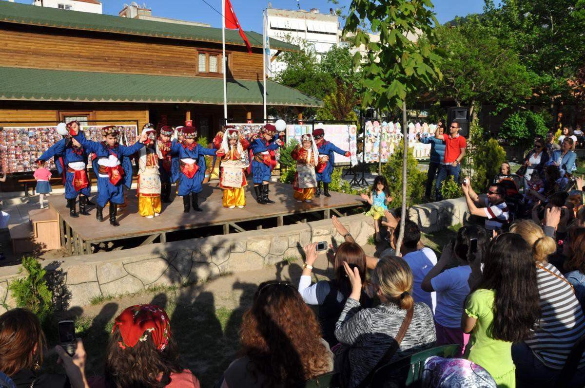 Dış Mahallede Bayram Coşkusu Yaşandı