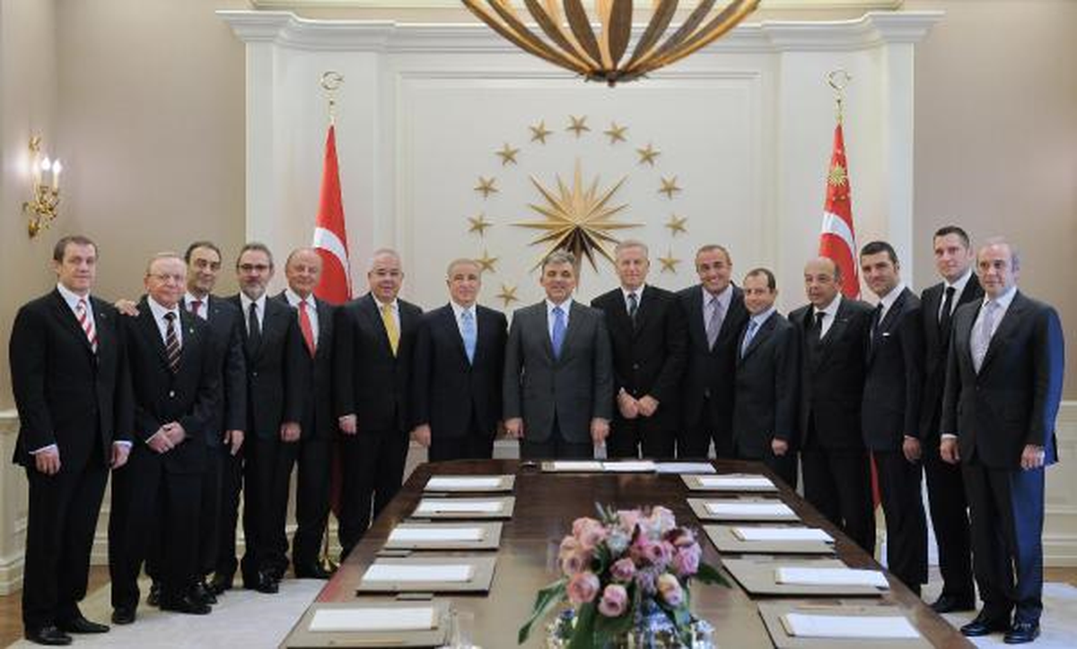 Galatasaray Yönetimi Çankaya Köşkü\'nde