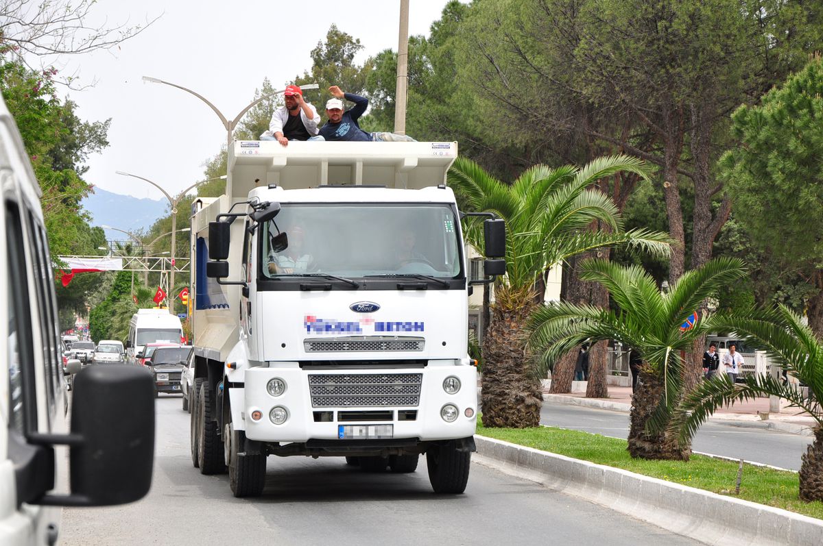 Kamyon Kasasında Tehlikeli Yolculuk