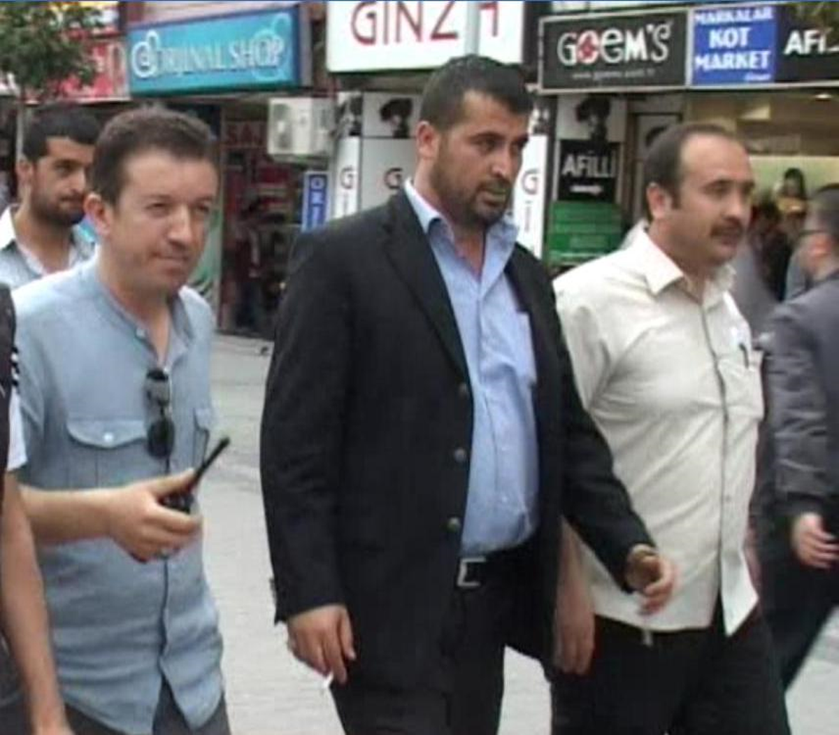 Kardeşine Verilen Hapis Cezasına Kızdı; Havaya Ateş Açtı