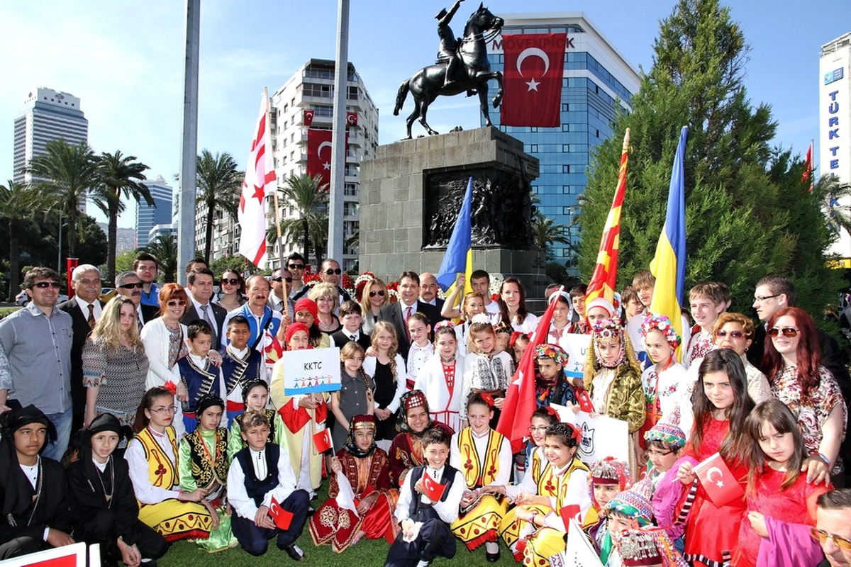 Konak\'ın Küçük Konukları, Expo Gönüllüsü Olacak