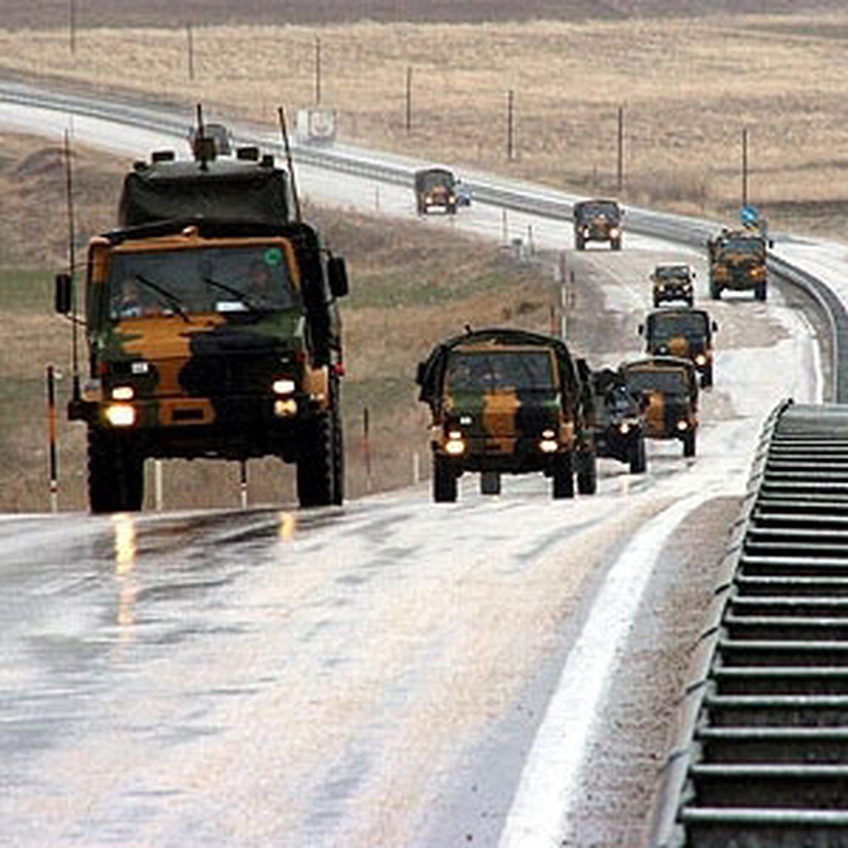 Mardin'de Askeri Konvoyun Geçişi Sırasında Patlama: 1 Asker Yaralı