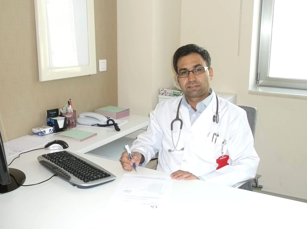 Medikar Hastanesine Afganistanlı Doktor Göreve Başladı