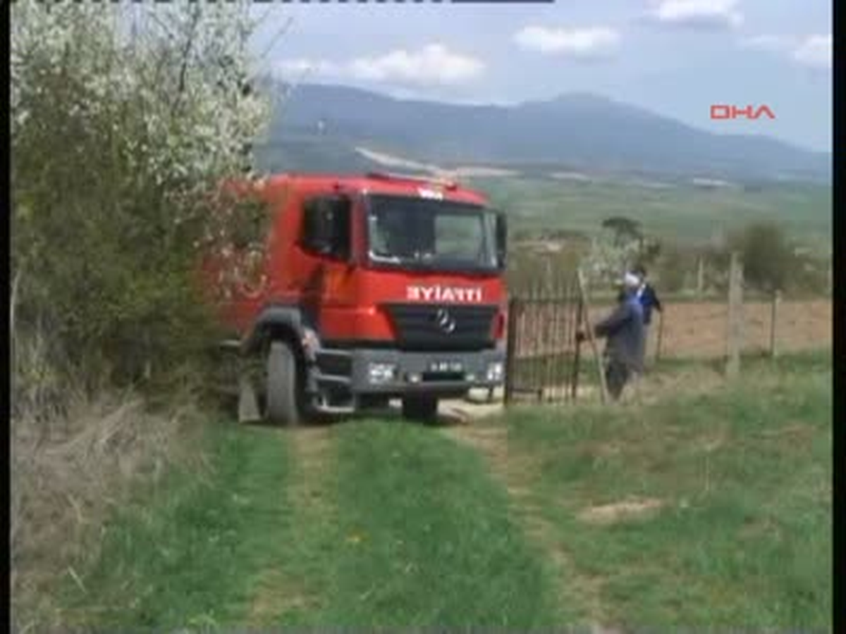 Mezarlık Alev Alev Yandı