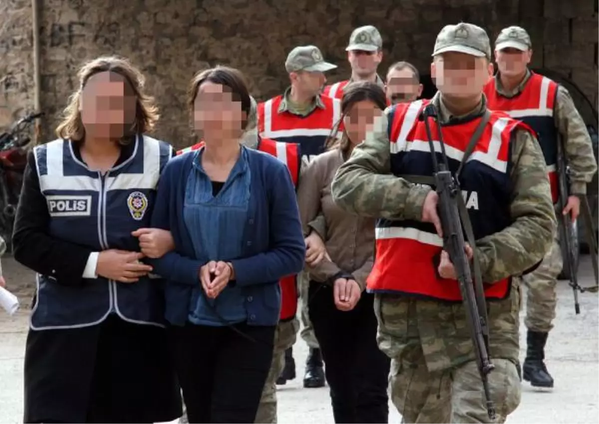 Sınırda Yakalanan 8 Kişiye 10\'ar Yıl Hapis İstemi