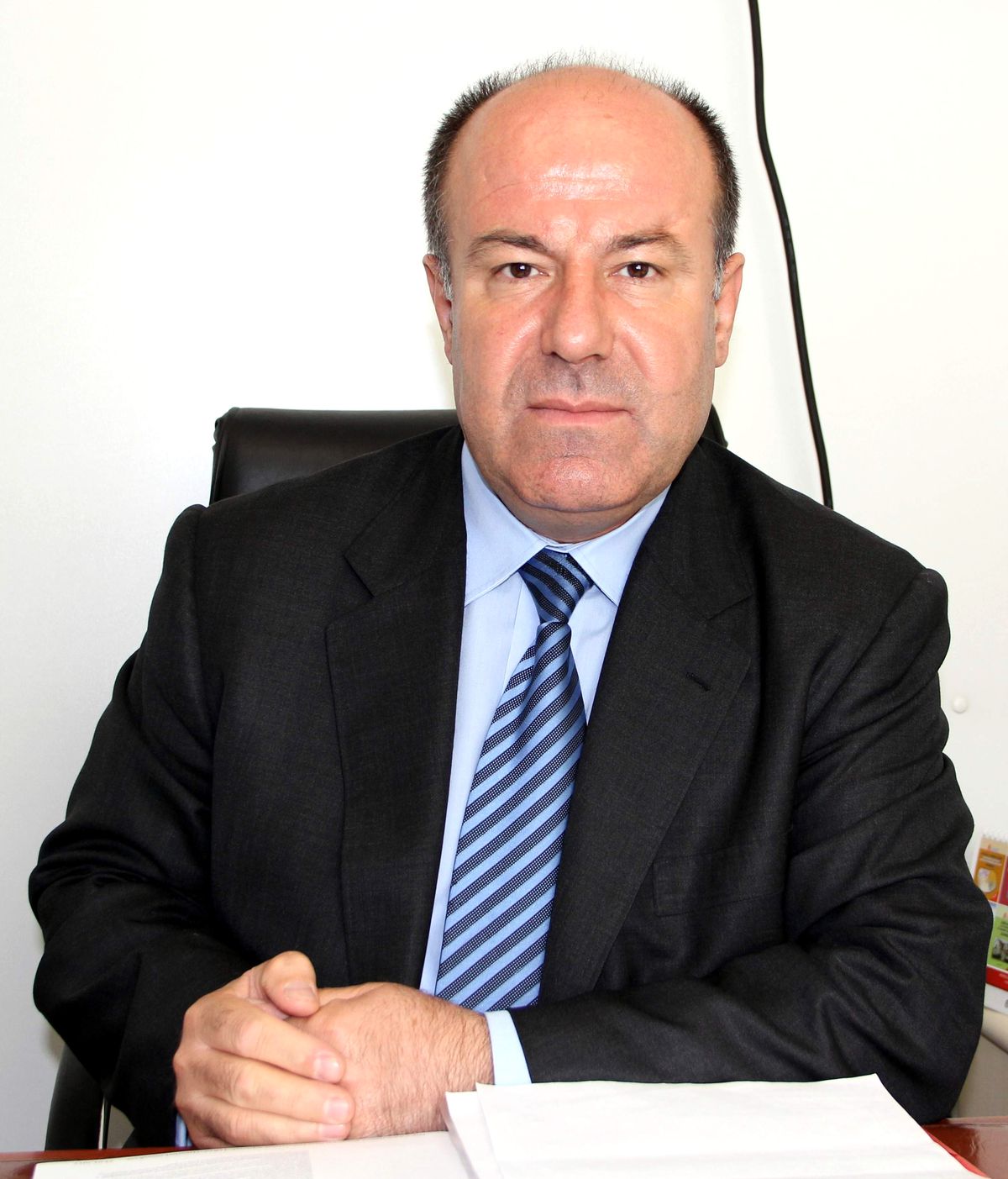 Van Depremi Defterdarlığı da Vurdu