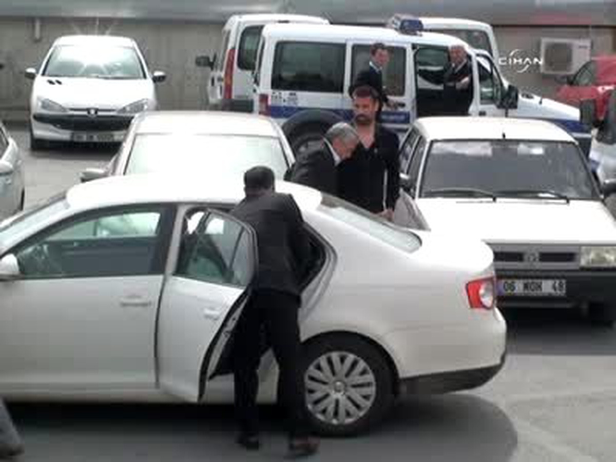 Volkan Demirel, Aziz Yıldırım\'ı Ziyaret Etti