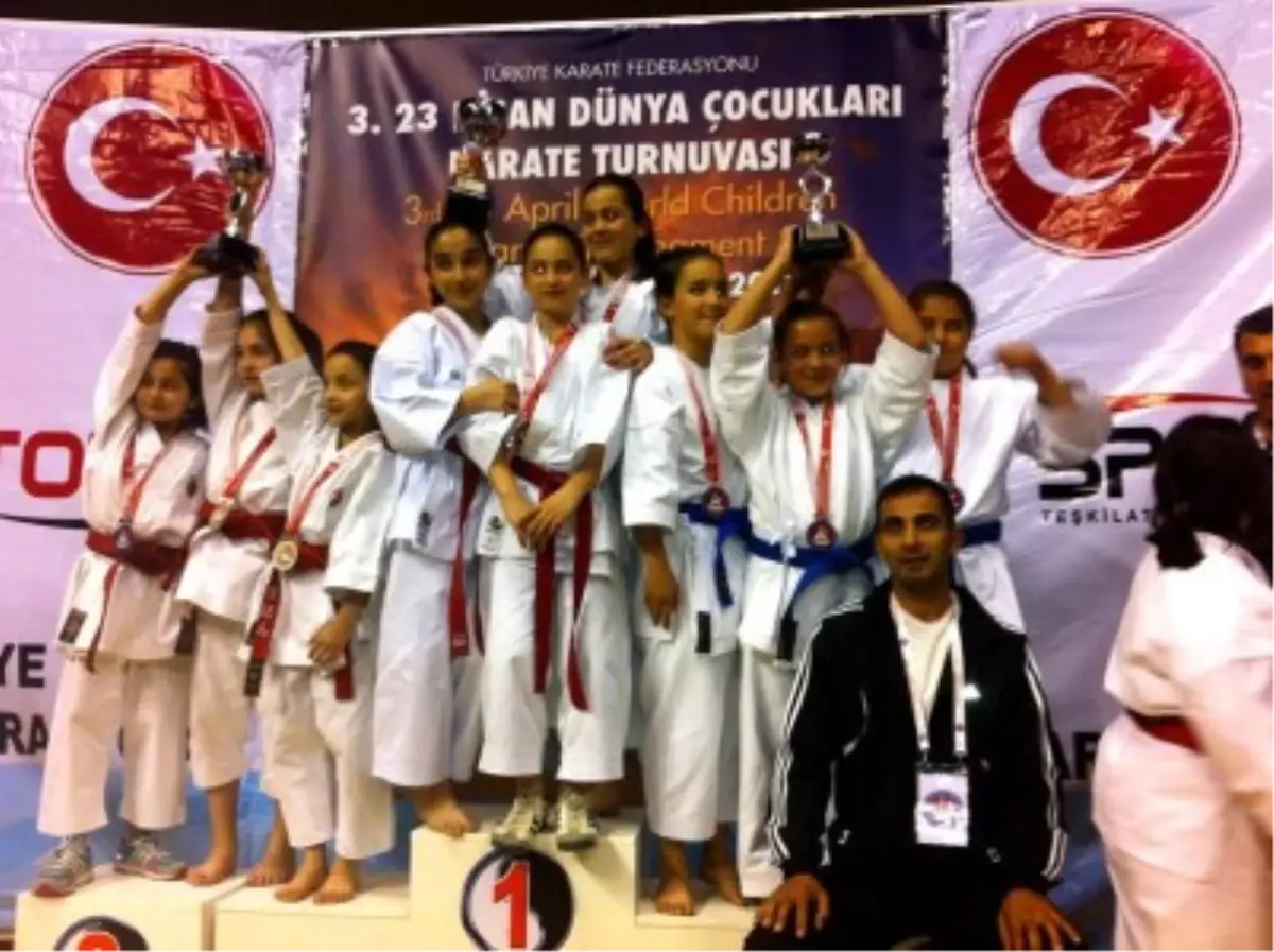 Yine Bir Şamdan Klasiği