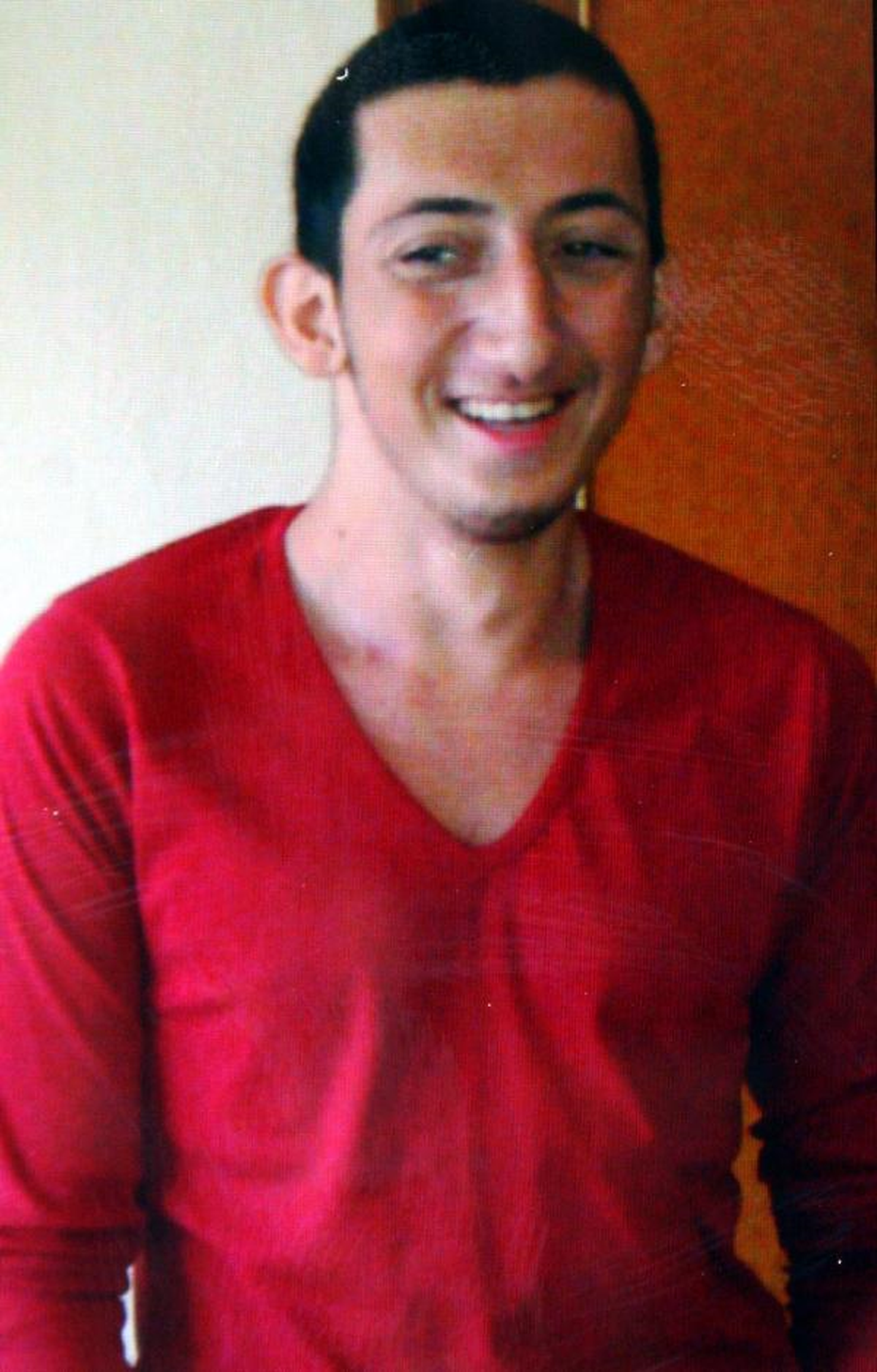 19 Yaşındaki Engin, 2 Yıldır Mücadele Ettiği Lösemiye Yenildi