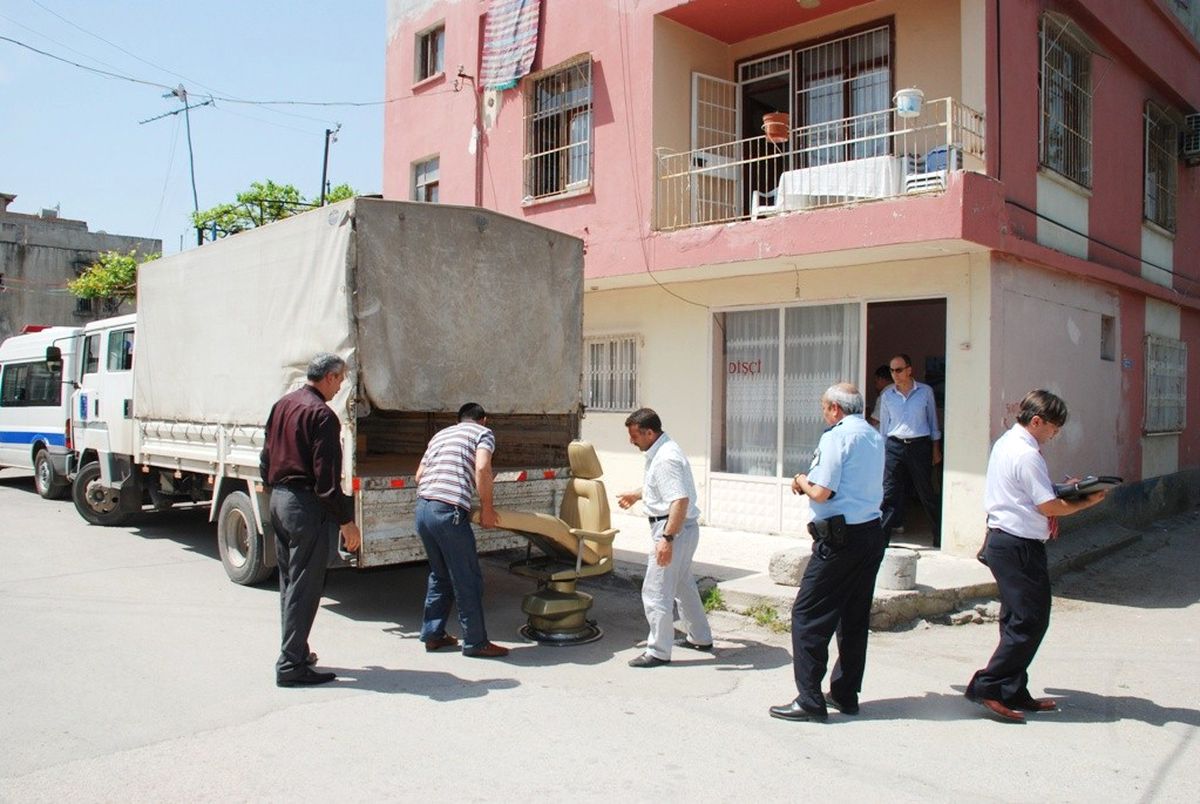 Adana\'da Sahte Dişçilere Şok Baskın
