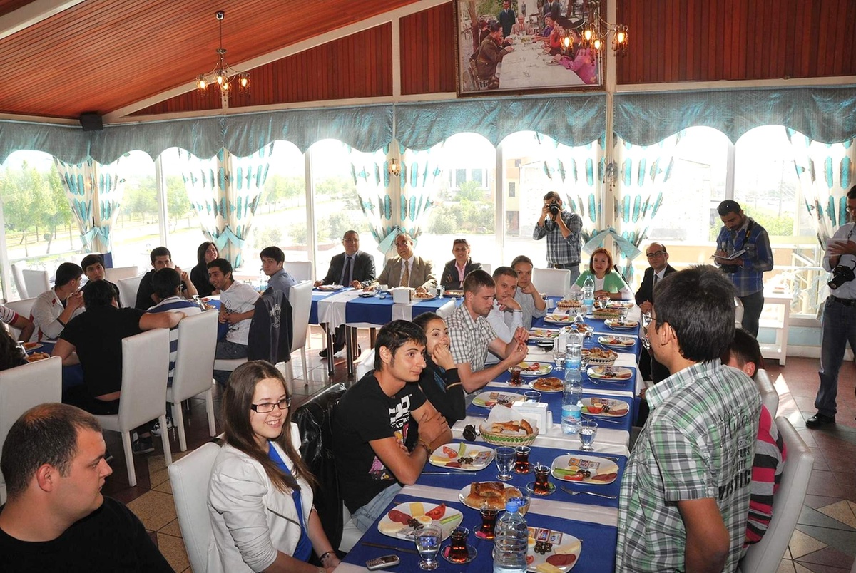 Adü'nün Yabancı Öğrencilerine Ayso'dan Staj İmkanı