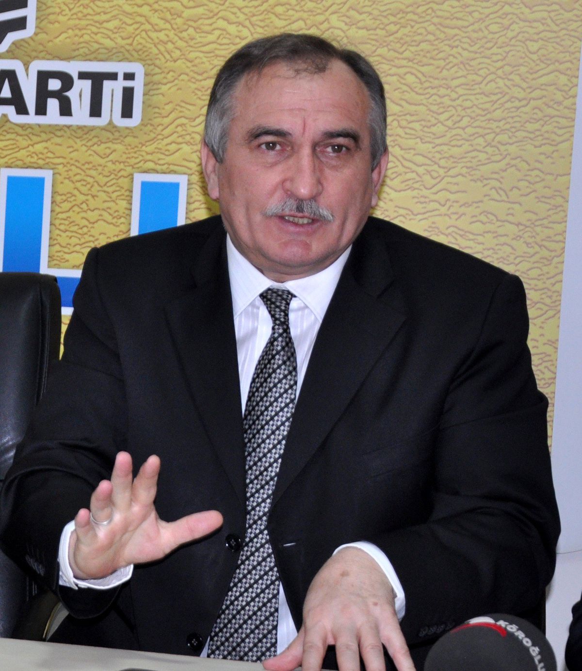Alaaddin Yılmaz\'dan İşadamı Yılmaz Becikoğlu\'na Sert Yanıt