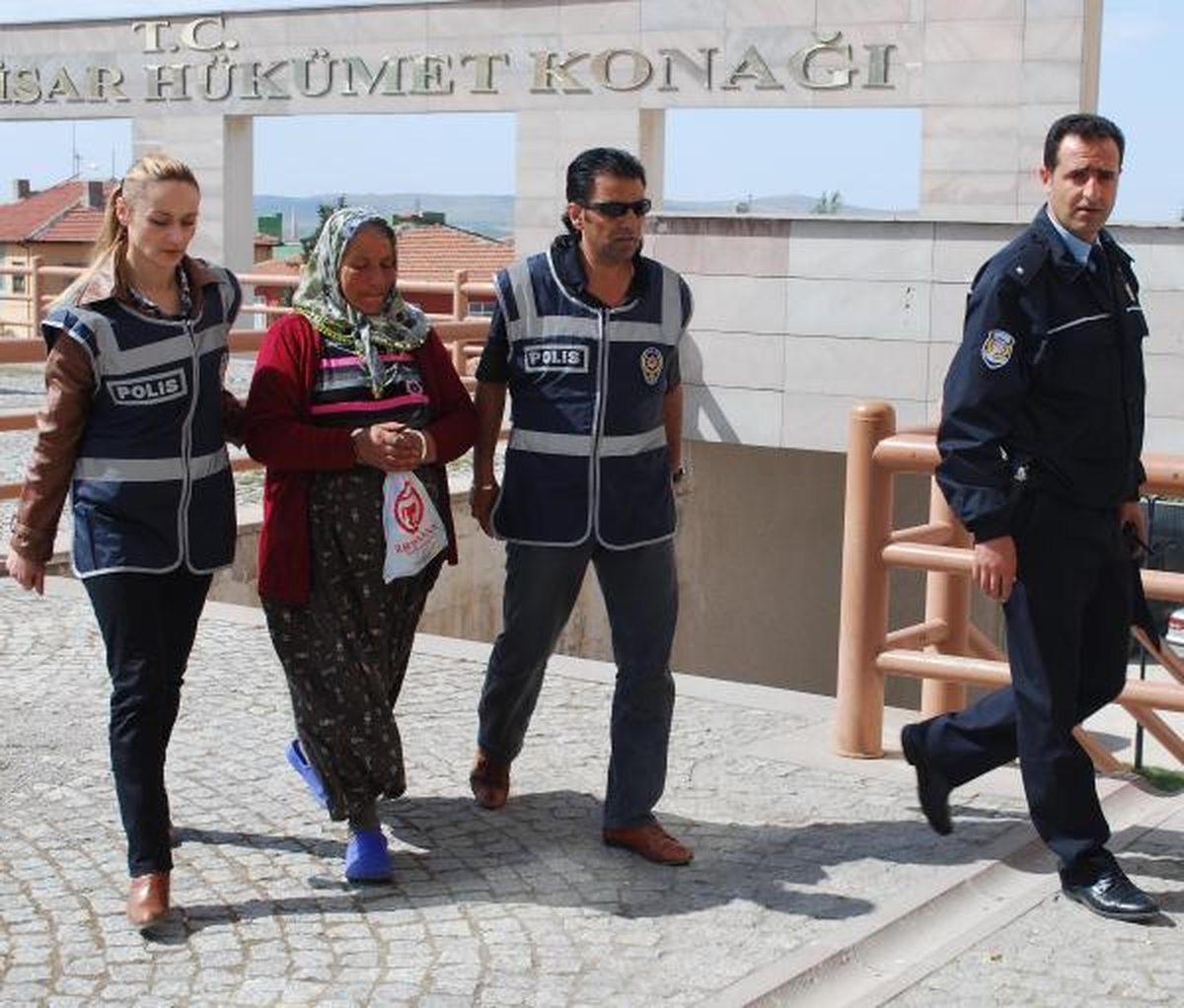 Av Tüfeğiyle İşlenen Cinayete 2 Tutuklama
