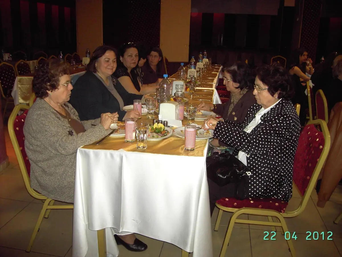 Aydın\'daki Bozdoğanlılar Eğlencede Buluştu