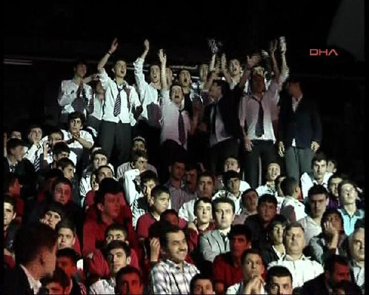 Başbakan Erdoğan, İmam Hatip Lisesi Mezunları\'nın Programına Katıldı (2)