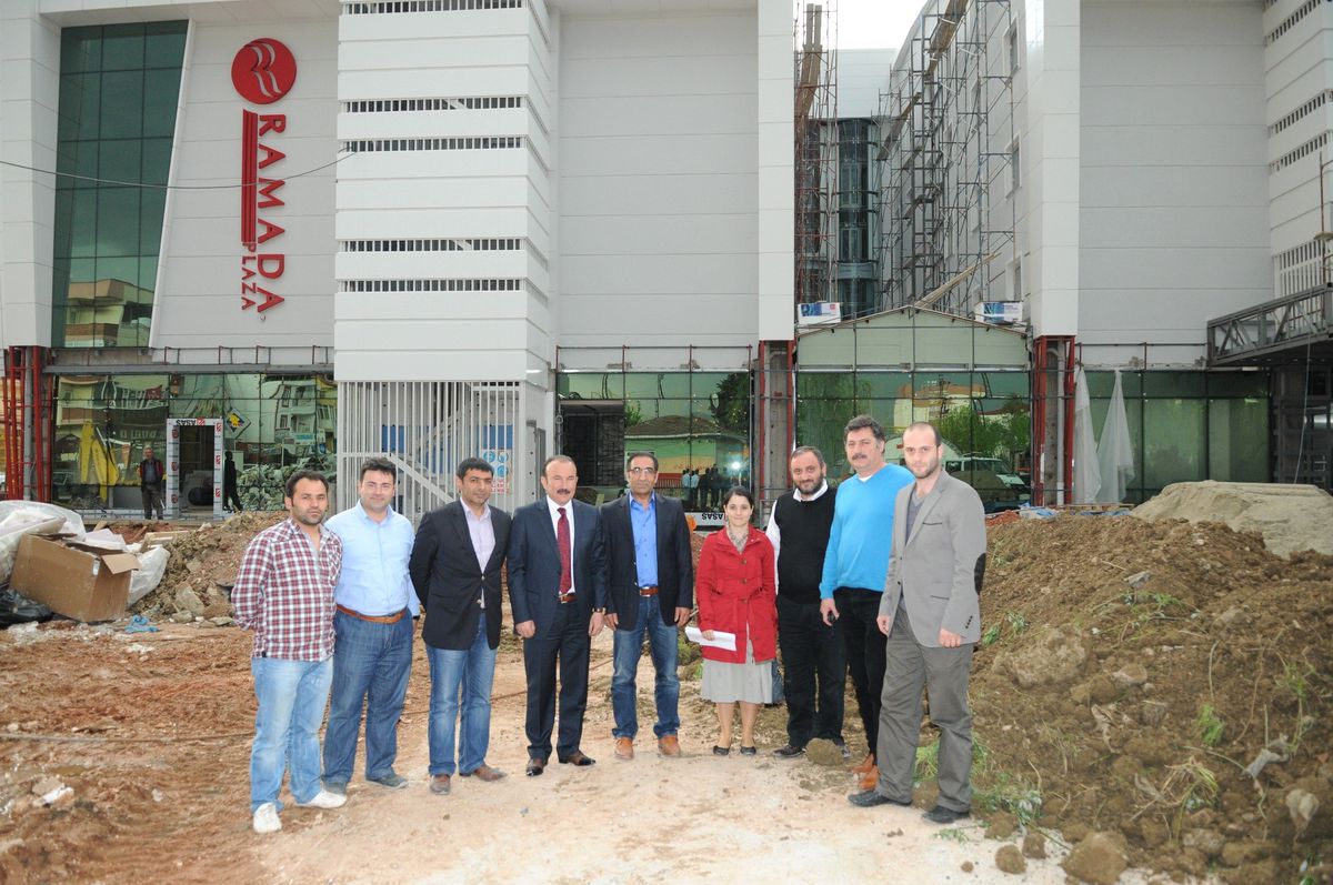 Başkan Doğan Otel İnşaatında İncelemelerde Bulundu