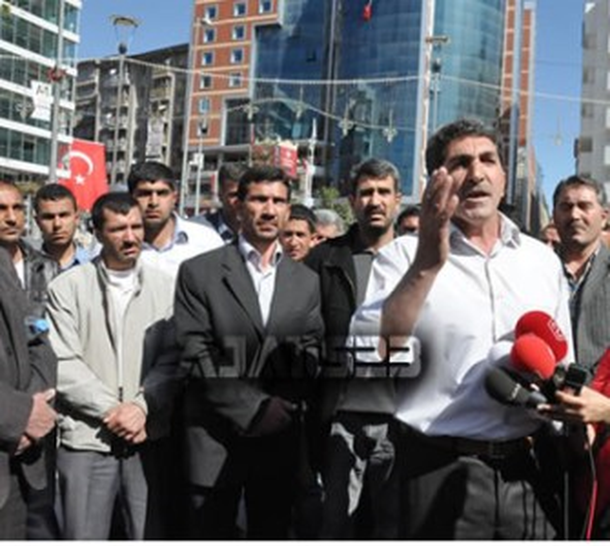 Belediye İşçileri Başbakana Seslendi