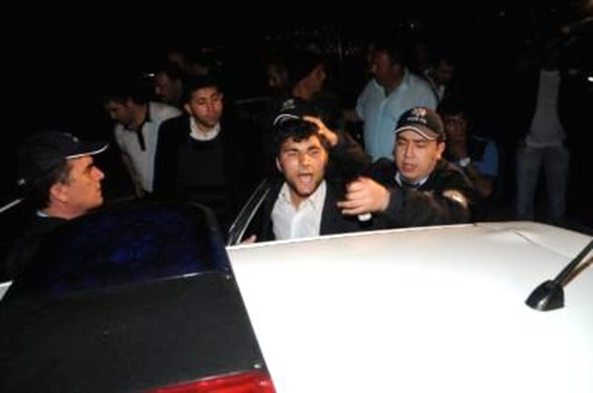 E-5\'te Silahlı Şahıs Trafiği Durdurdu