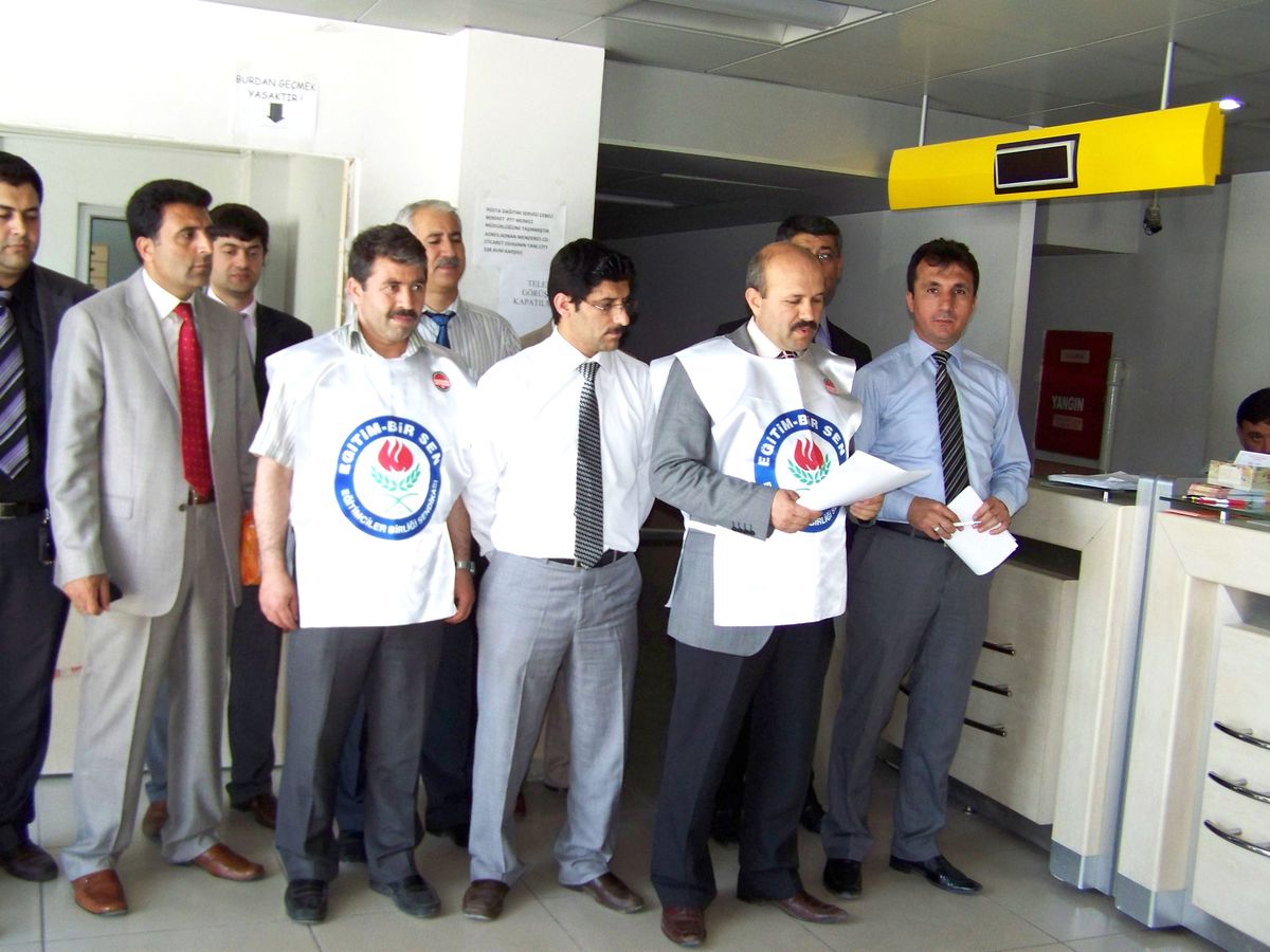 Eğitim Bir-Sen\'den Faks Eylemi