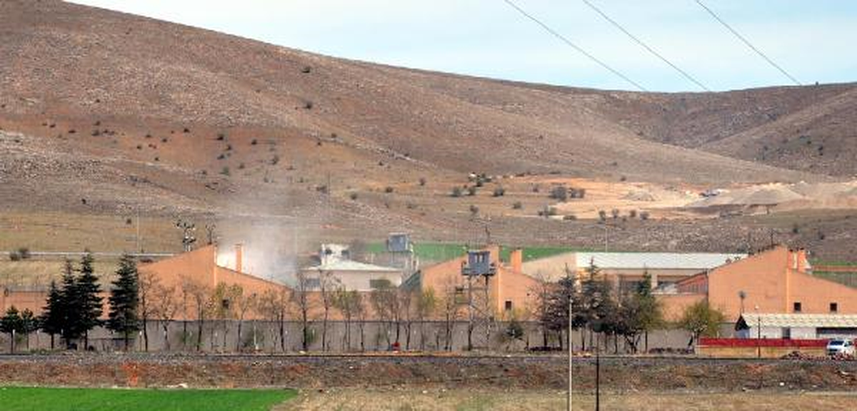 Elazığ Cezaevi\'nde Mahkum Yangın Çıkardı(2)