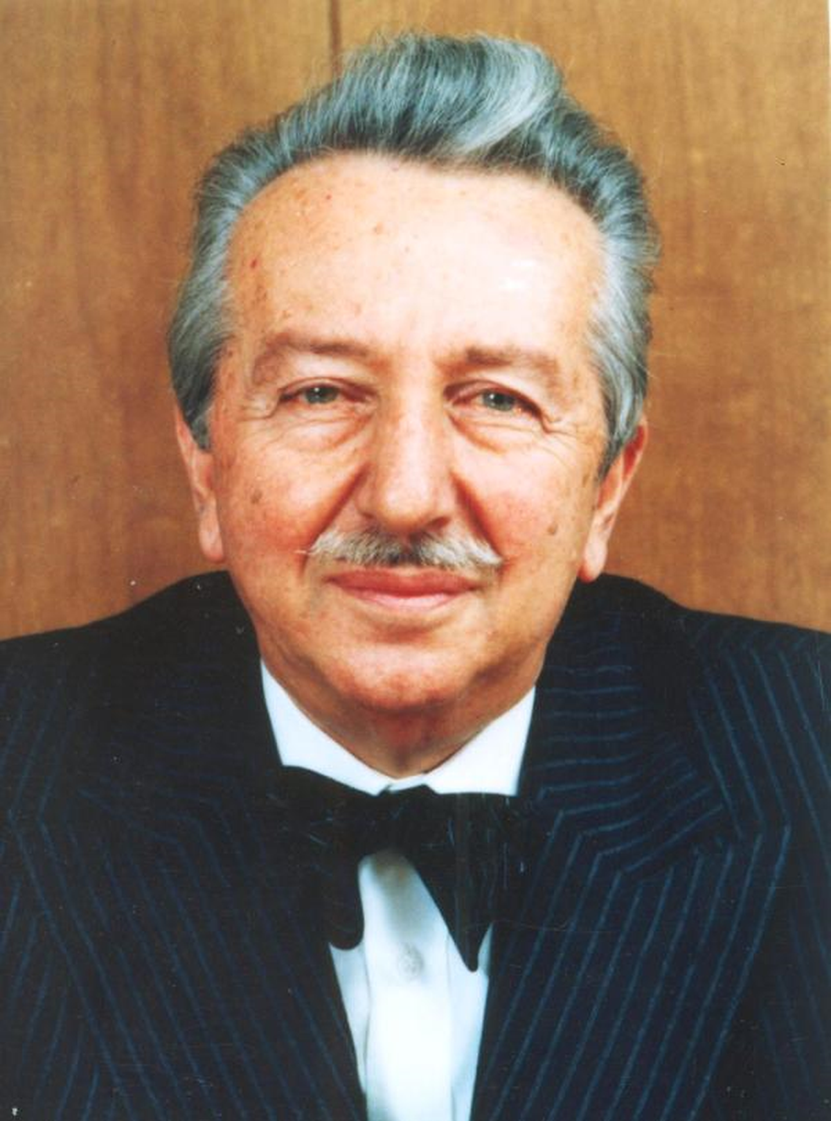 Eski Bakan Şahap Kocatopcu Vefat Etti