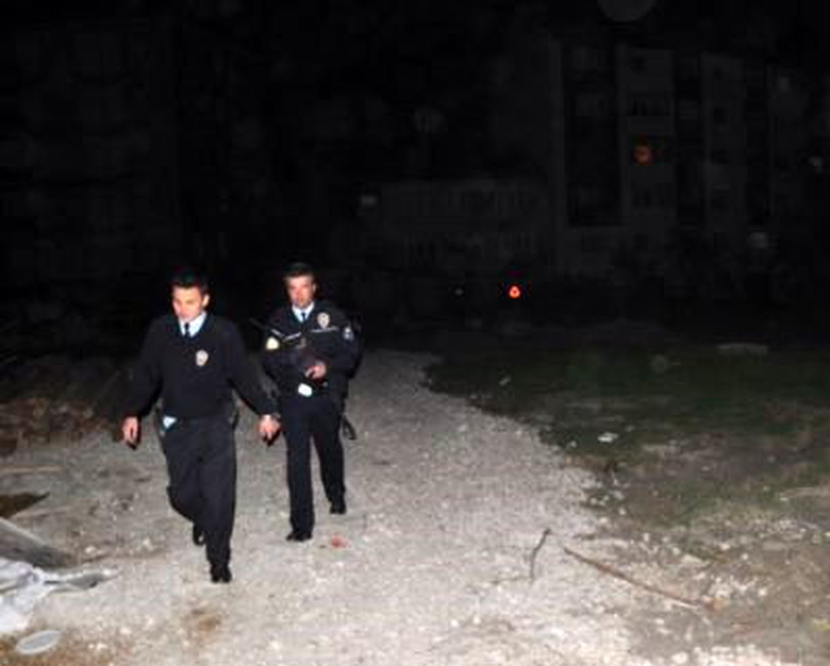 Eve Giren Hırsız Dizüstü Bilgisayar Çaldı