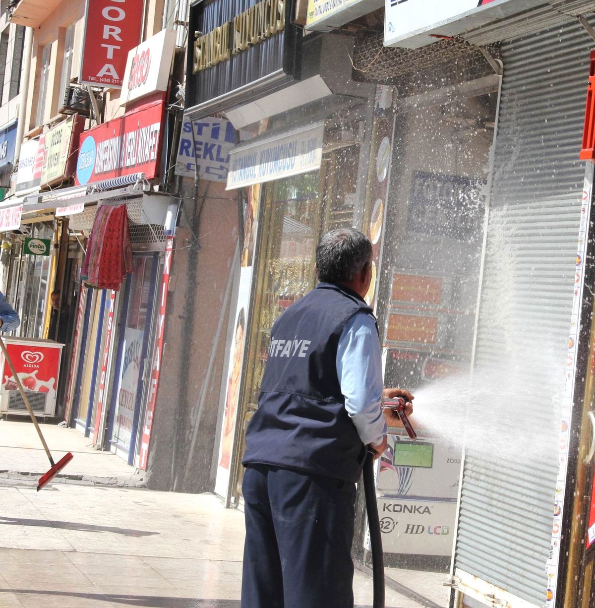 İtfaiye Müdürlüğü\'nden Hummalı Çalışma