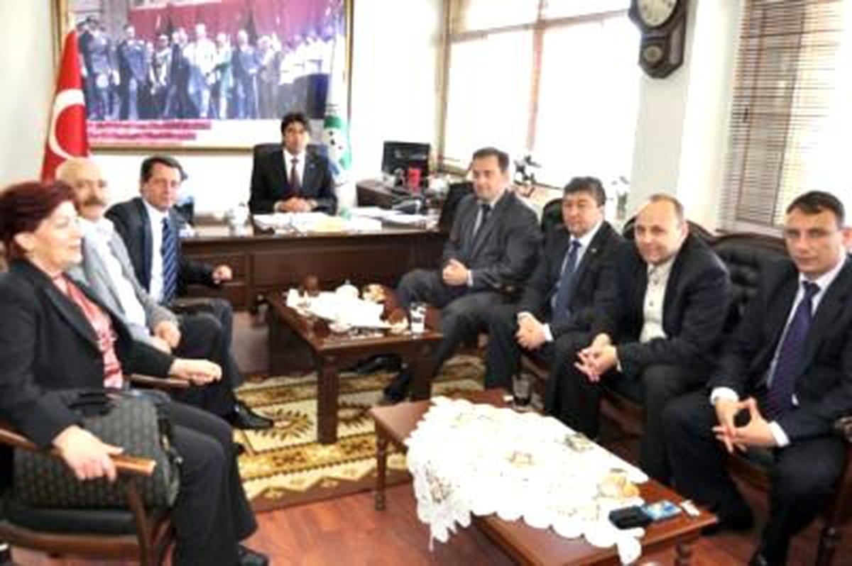 Makedonyalı Belediye Başkanı, Demirağ'ı Ziyaret Etti