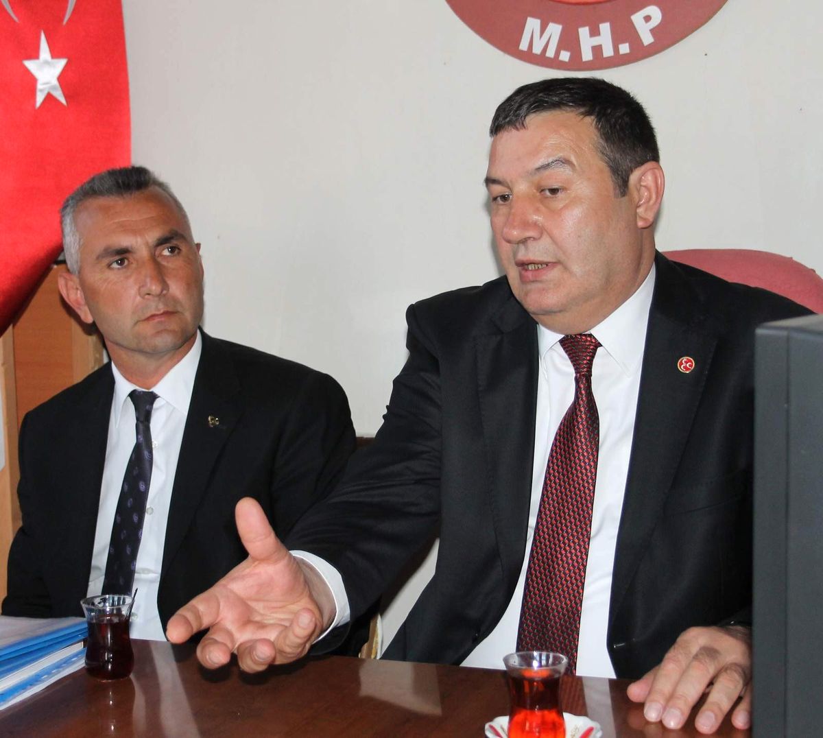 MHP İzmir İl Başkanı Necat Karataş, Hükümete Yüklendi: "Türklük İtibar Görmez Hale Geldi"