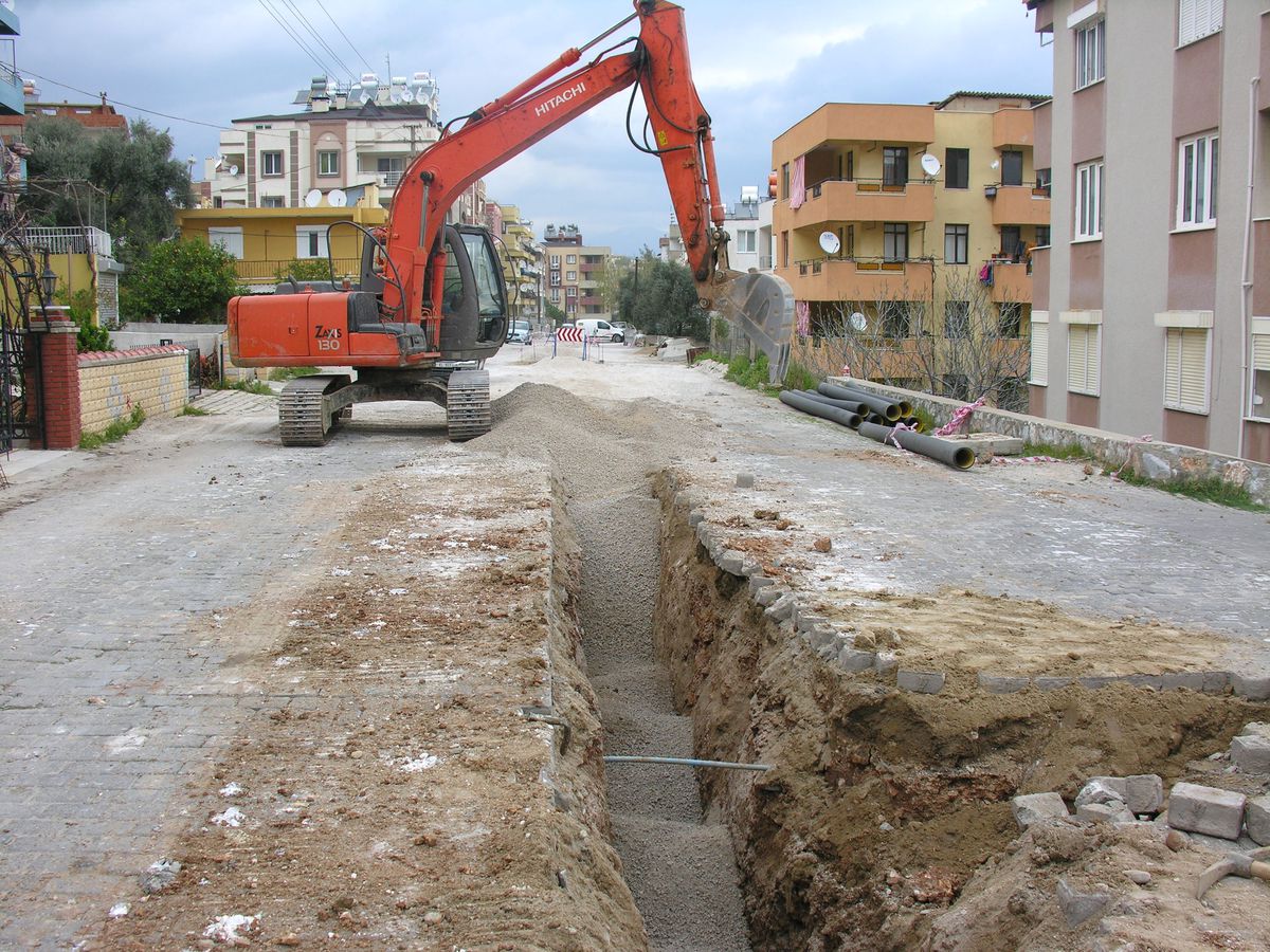 Milas\'ta Alt Yapı Çalışmaları Sürüyor