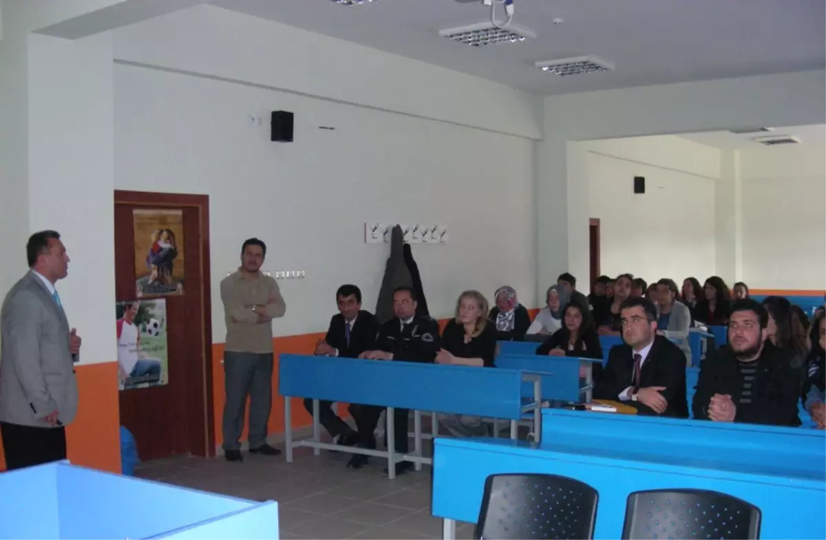 Pazarlar Myo Öğrencilerine Madde Bağımlılığı ve Sigara Semineri