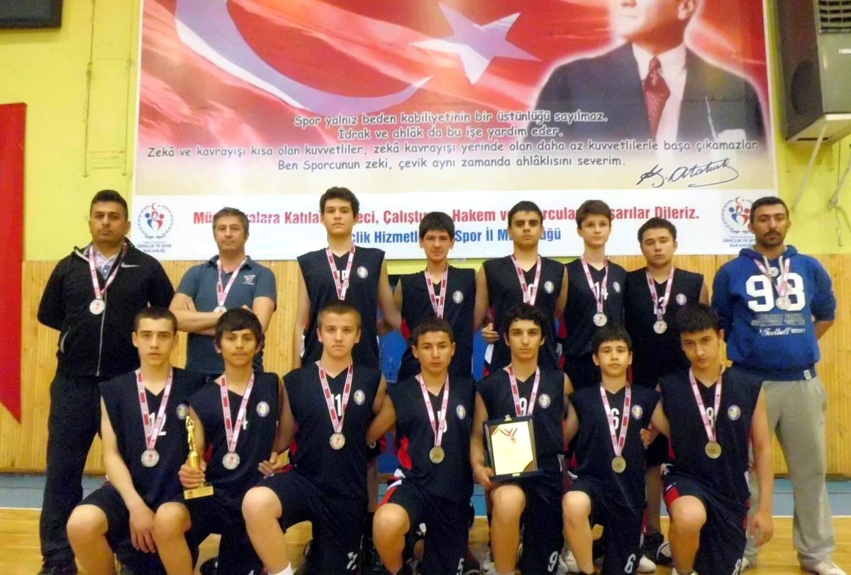 Salihli Belediyespor, Basketbolda Türkiye Finaline Gidiyor