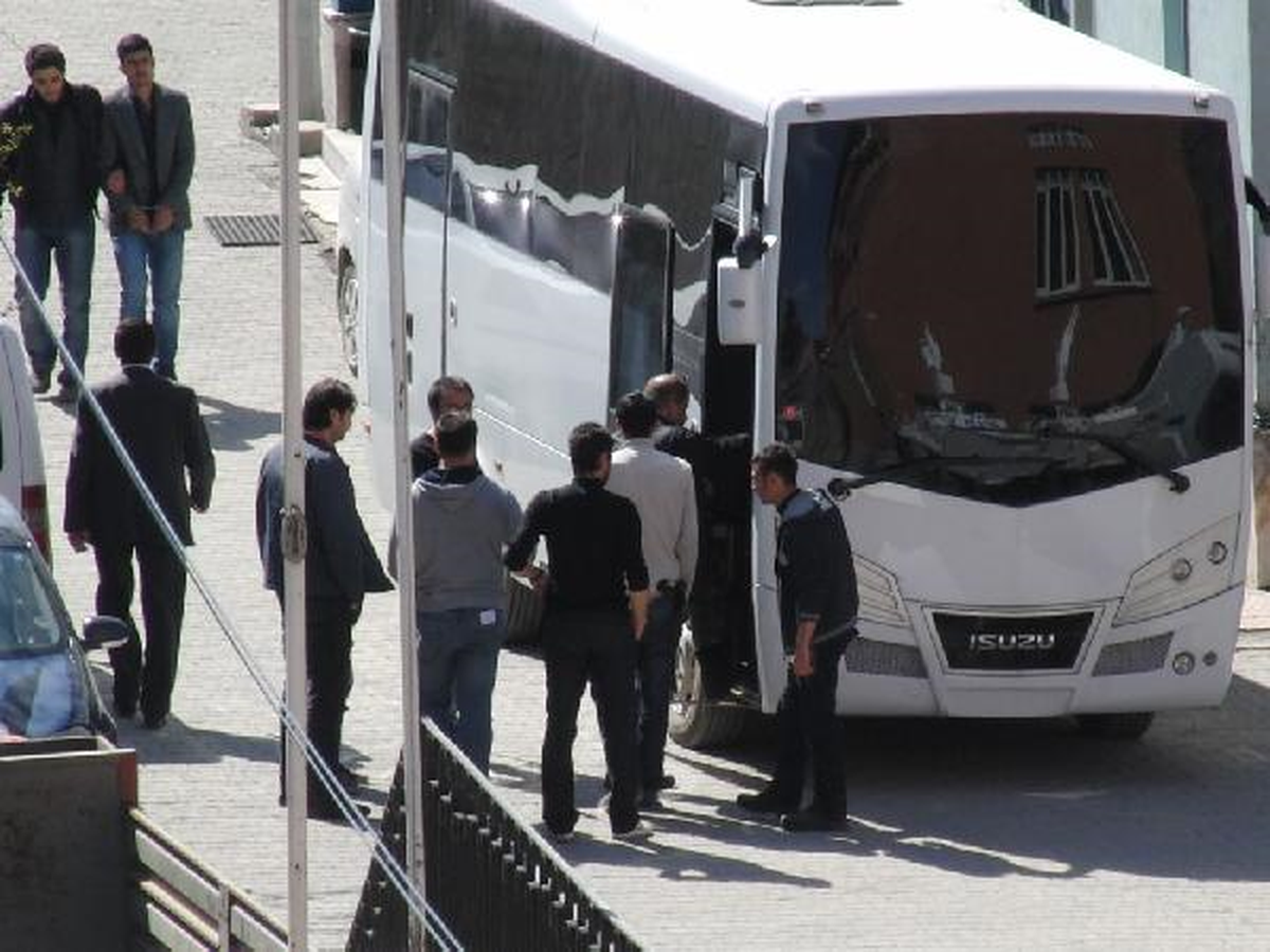 Şemdinli\'de PKK Operasyonu: 15 Gözaltı