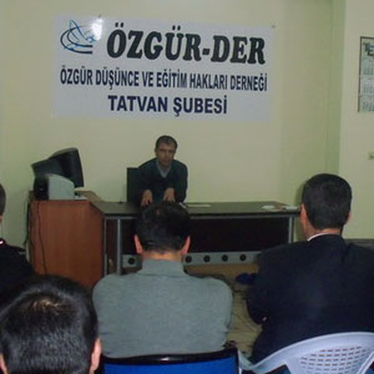 Tatvan\'da \'Cumhuriyet\'ten Günümüze Kürt Sorunu\' Konulu Seminer