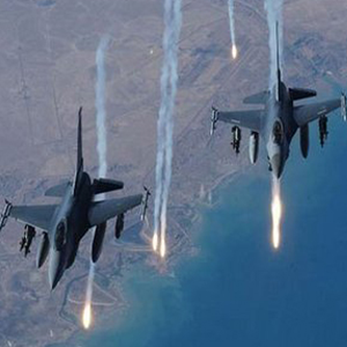 'Türkiye ve İran, Kandil'i Bombaladı'