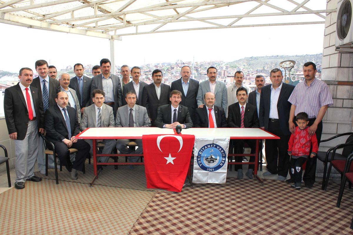 Ünal\'dan Kamu Kurumlarına Uyarı
