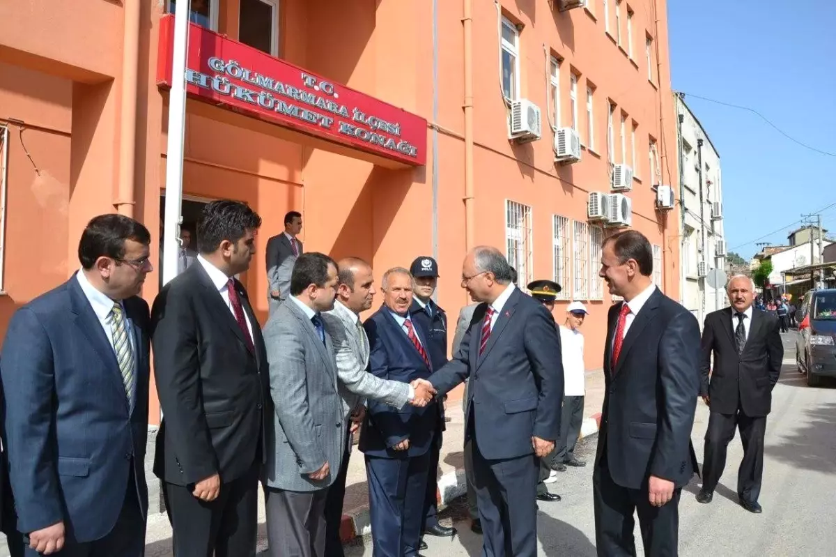 Vali Daşöz Gölmarmara'da İncelemelerde Bulundu