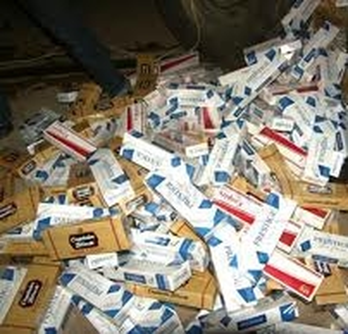 Yolcu Otobüsünde 5 Bin 660 Paket Kaçak Sigara Ele Geçirildi
