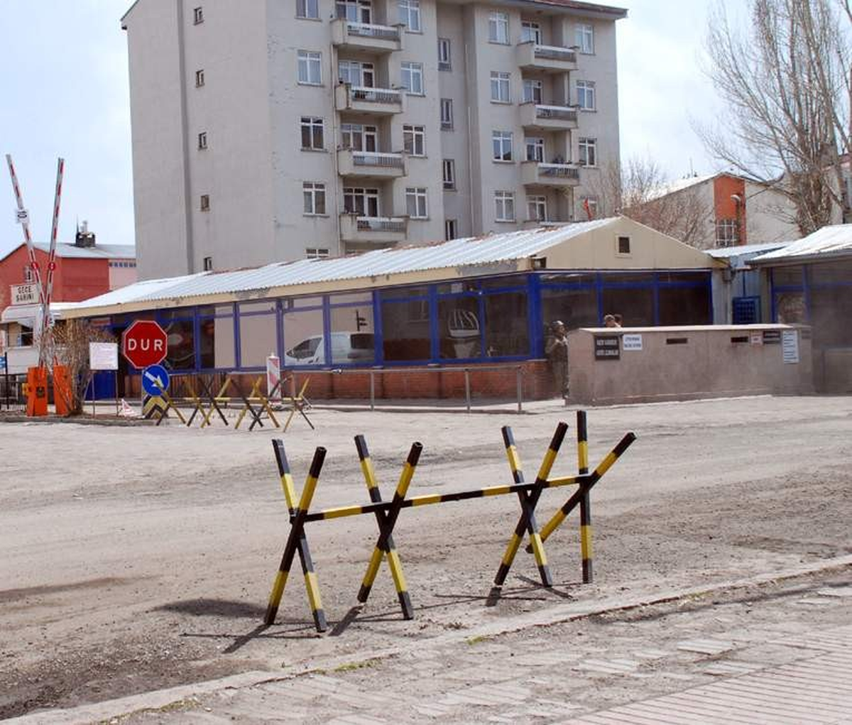 28 Şubat Soruşturması Kapsamında Kars\'ta Gözaltına Alınan Astsubay Ankara\'ya Gönderildi